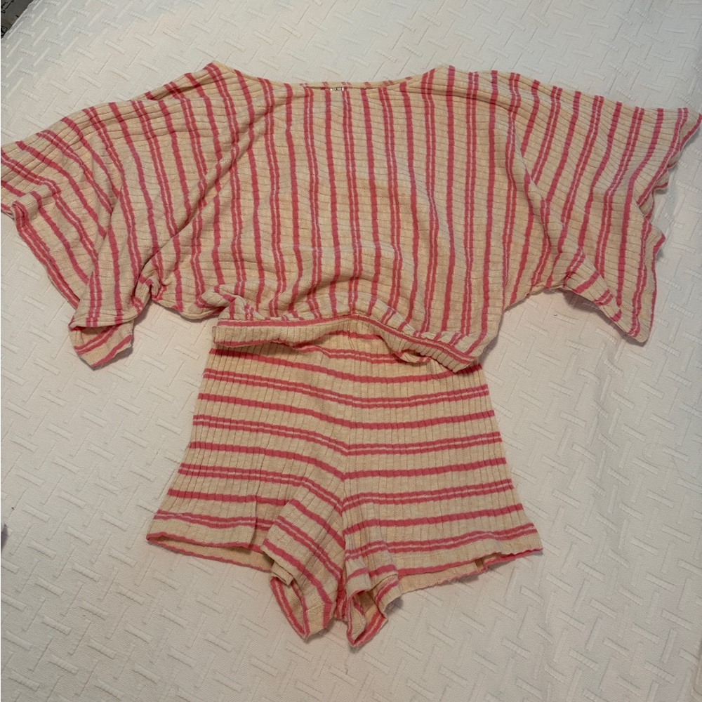 Luli Fama Open Shoulder Romper - rose all day - Picture 3 of 6